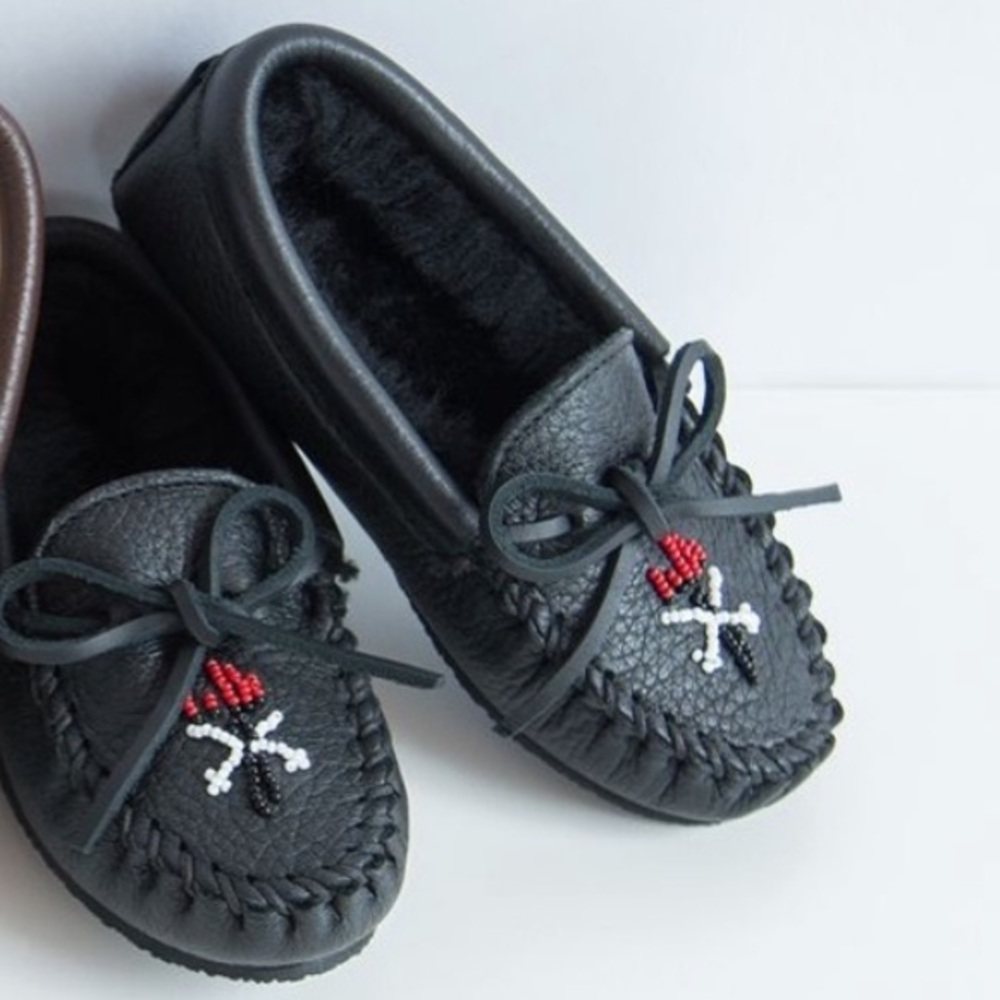 NEW KIDS Minnetonka x Opening Ceremony Moccasins